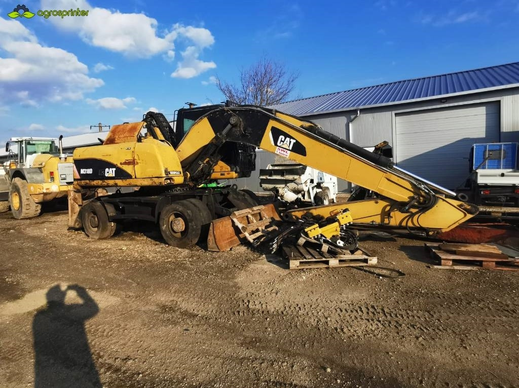 CAT M 318 D - 垃圾/ 工业叉装车:图1 CAT M 318 D - 垃圾/ 工业叉装车:图1