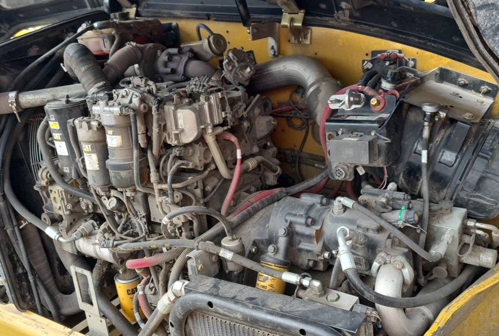 CAT TH 408 D - 伸缩臂叉装车:图4 CAT TH 408 D - 伸缩臂叉装车:图4