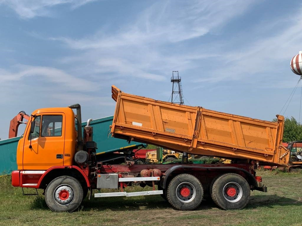 Iveco Astra HD 9 64.34 - 翻斗车:图2 Iveco Astra HD 9 64.34 - 翻斗车:图2