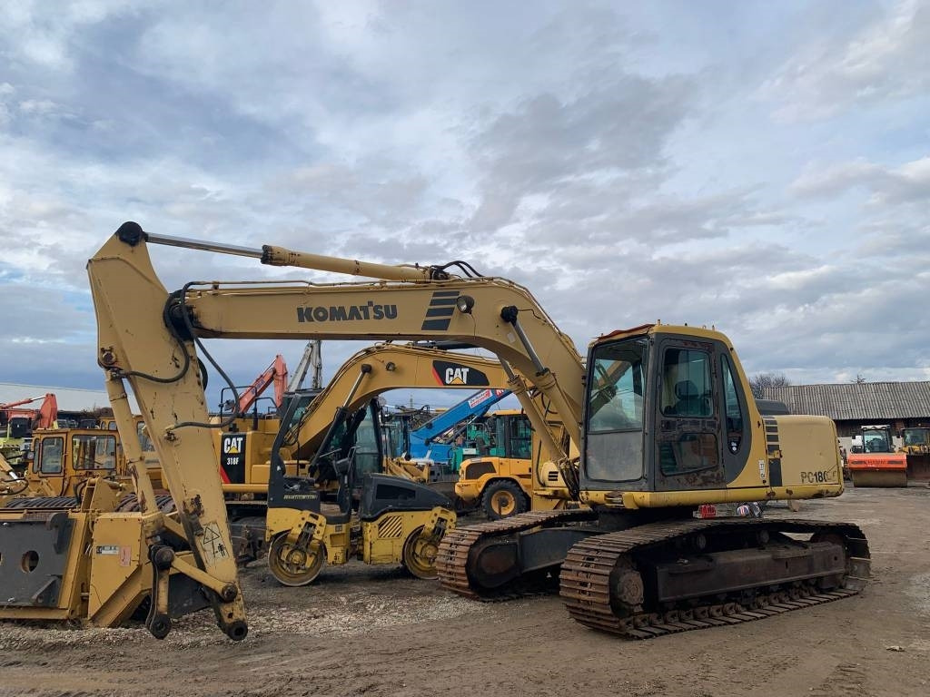 Komatsu PC 180 LC-6K - 履带式挖掘机:图1 Komatsu PC 180 LC-6K - 履带式挖掘机:图1