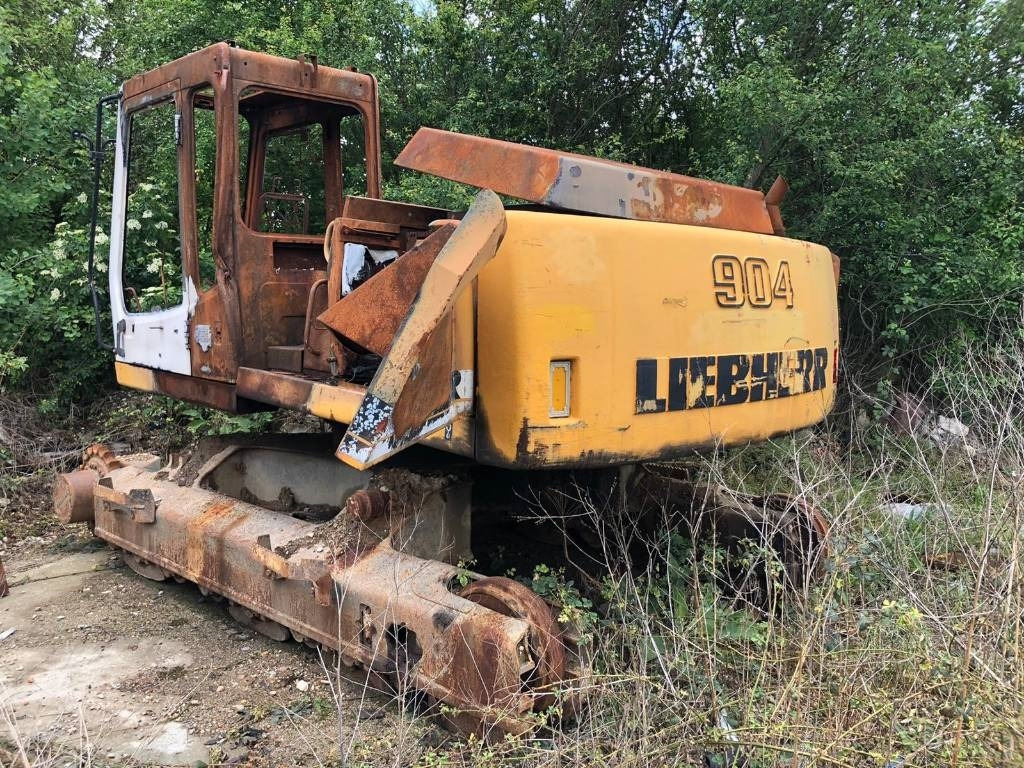 Liebherr 904 FOR PARTS - 履带式挖掘机:图2 Liebherr 904 FOR PARTS - 履带式挖掘机:图2