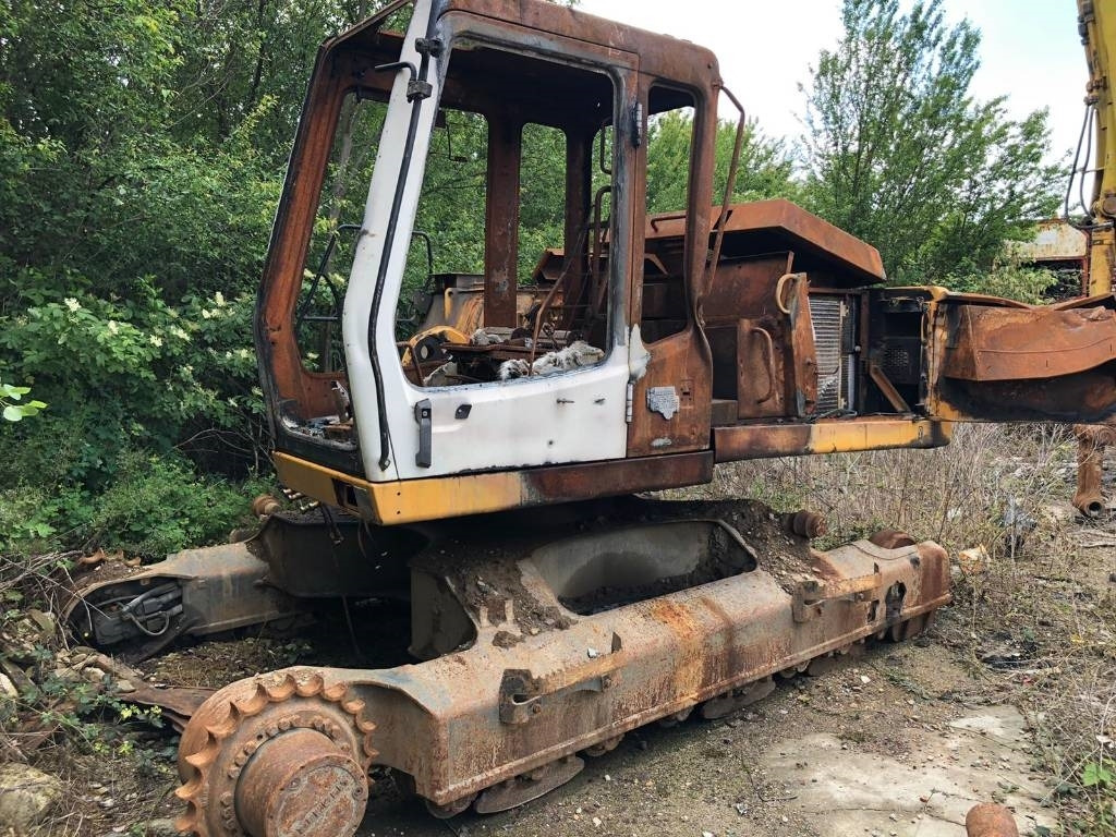 Liebherr 904 FOR PARTS - 履带式挖掘机:图1 Liebherr 904 FOR PARTS - 履带式挖掘机:图1