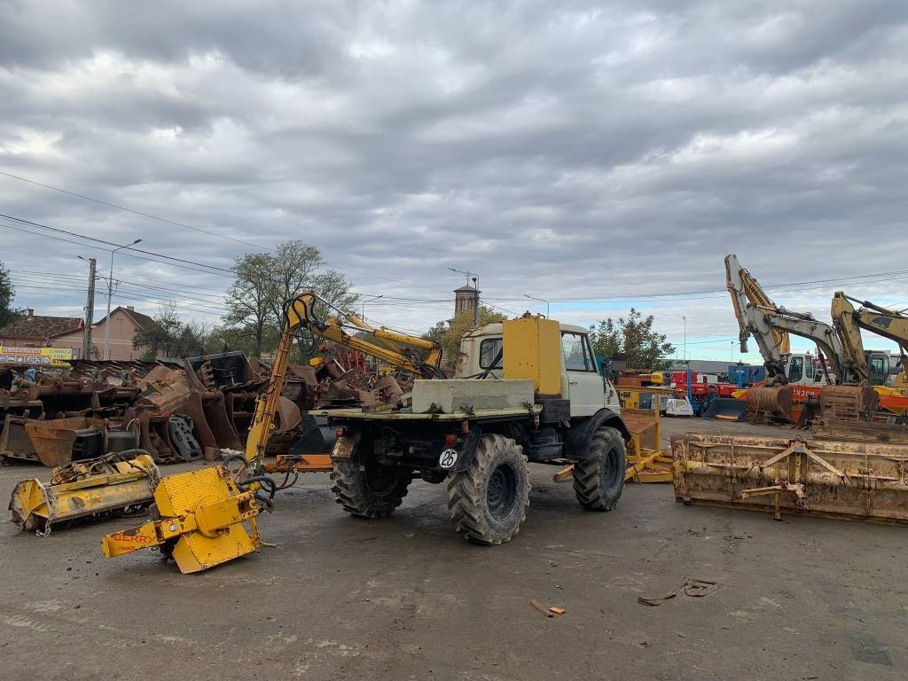 Mercedes-Benz 406A  - 市政/ 专用车辆:图4 Mercedes-Benz 406A  - 市政/ 专用车辆:图4