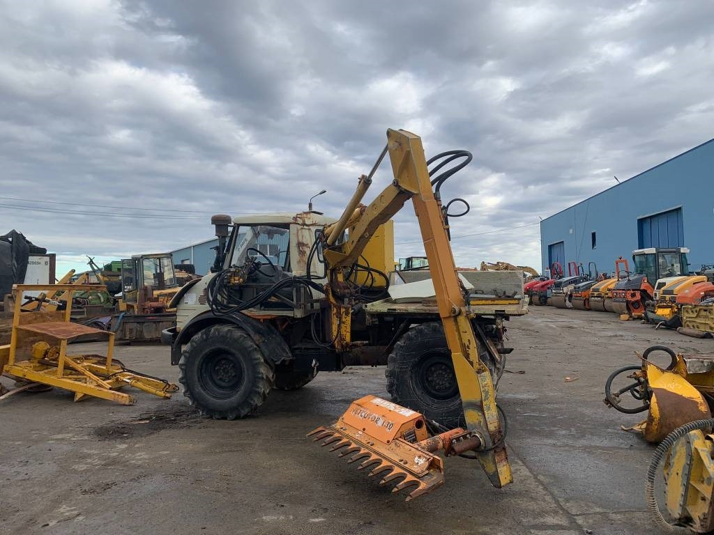 Mercedes-Benz 406A  - 市政/ 专用车辆:图3 Mercedes-Benz 406A  - 市政/ 专用车辆:图3