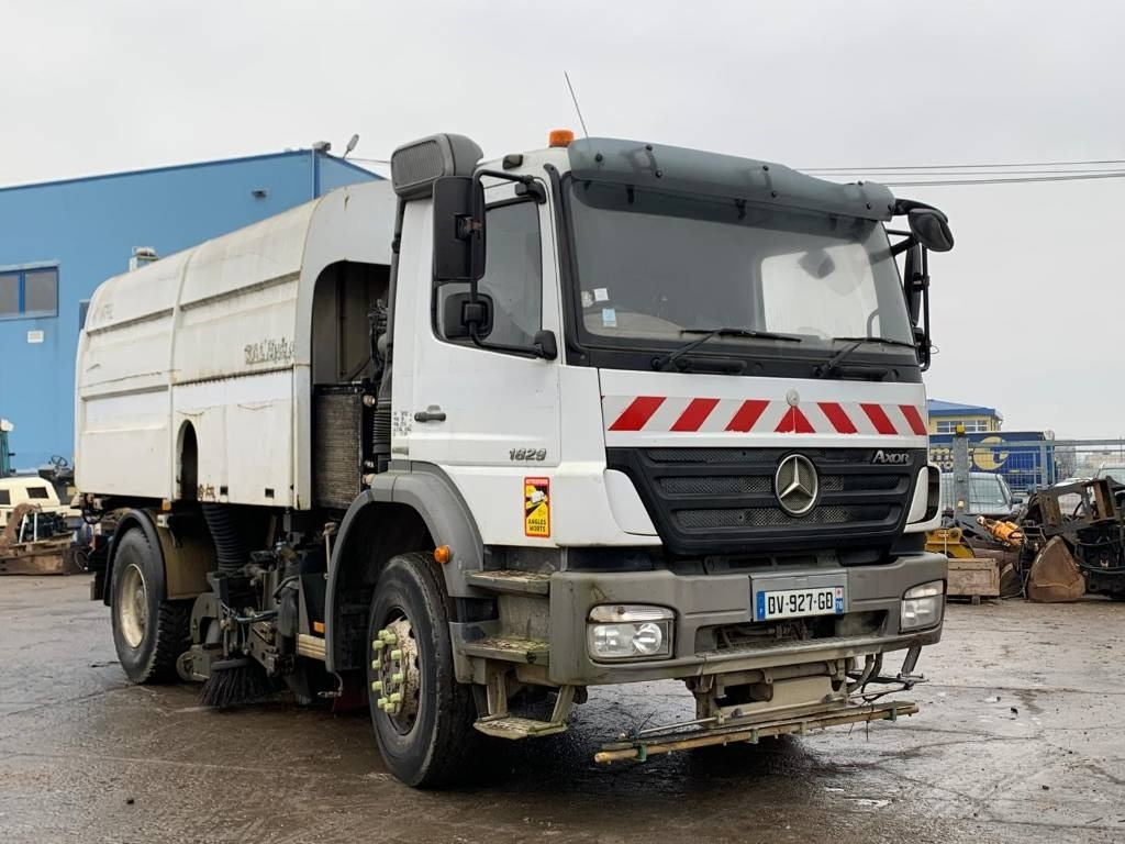 Mercedes-Benz Axor 1829 - 道路清扫机:图2 Mercedes-Benz Axor 1829 - 道路清扫机:图2