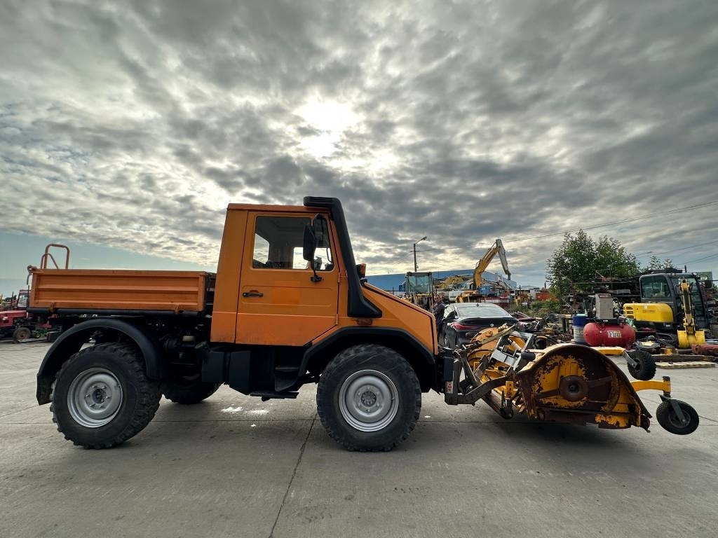 市政/ 专用车辆 Mercedes-Benz Unimog 408/10：图6