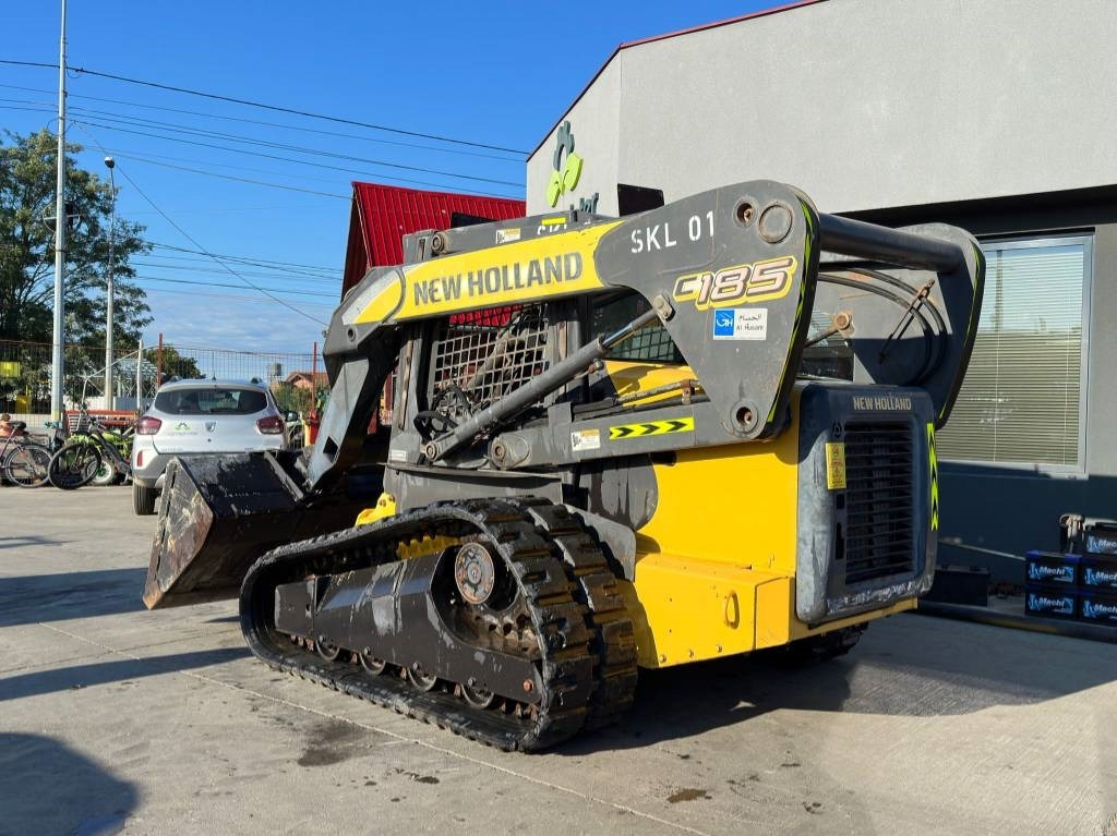New Holland C 185 - 紧凑型轨道装载机:图3 New Holland C 185 - 紧凑型轨道装载机:图3