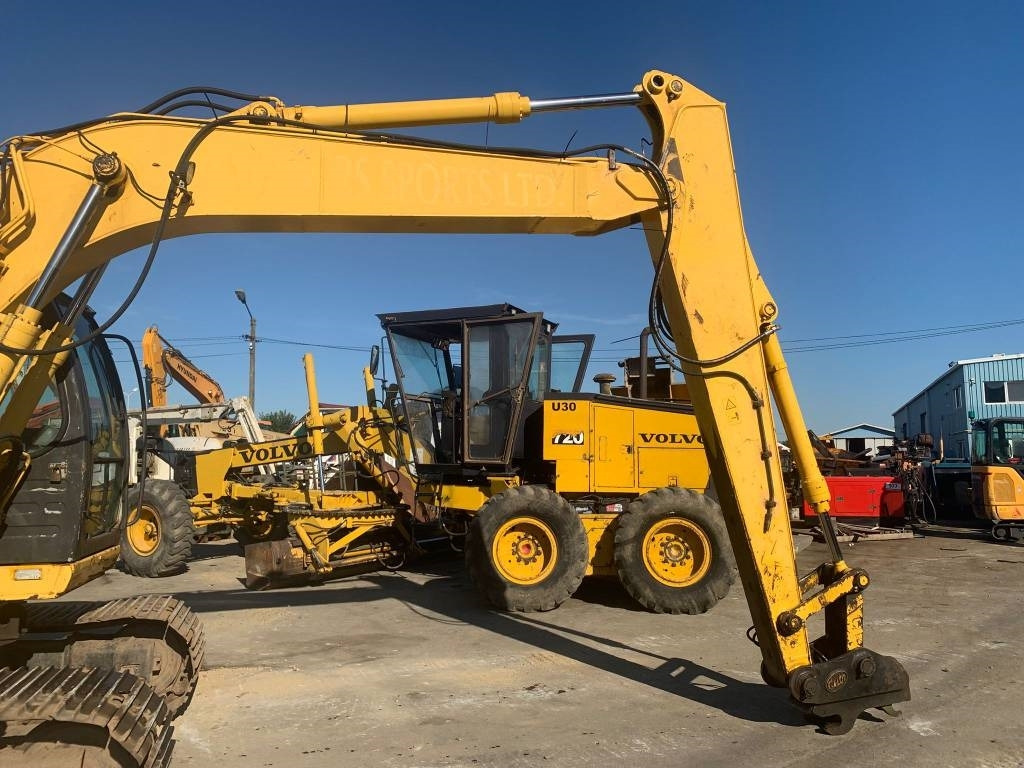 New Holland E 135 SR - 履带式挖掘机:图4 New Holland E 135 SR - 履带式挖掘机:图4