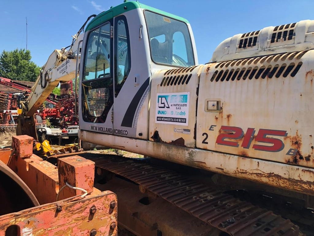 New Holland E 215 B FOR PARTS - 履带式挖掘机:图3 New Holland E 215 B FOR PARTS - 履带式挖掘机:图3
