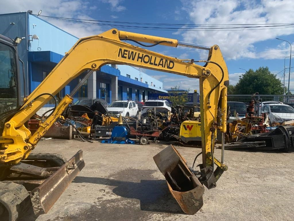 New Holland EH 45 - 小型挖掘机:图5 New Holland EH 45 - 小型挖掘机:图5