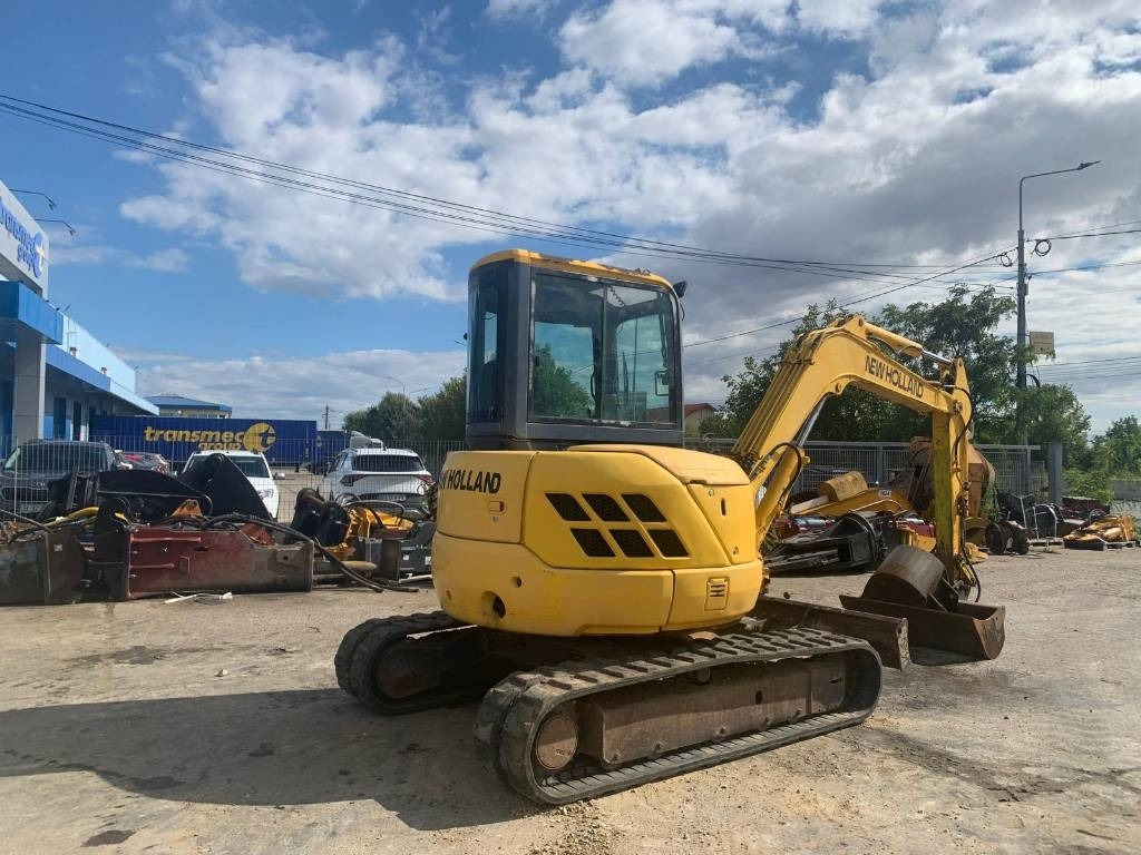 New Holland EH 45 - 小型挖掘机:图4 New Holland EH 45 - 小型挖掘机:图4