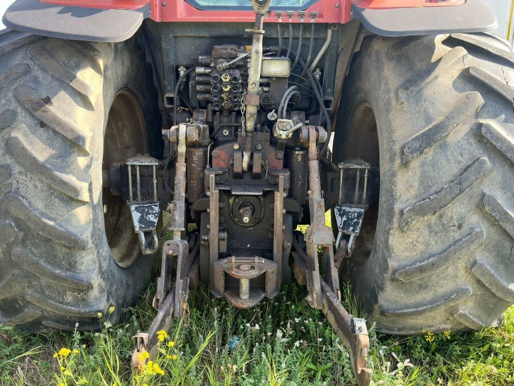 New Holland G 210 - 拖拉机:图4 New Holland G 210 - 拖拉机:图4