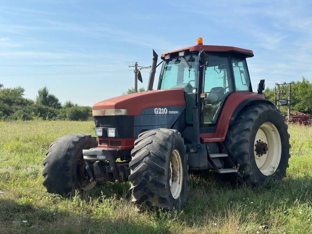 New Holland G 210 - 拖拉机:图1 New Holland G 210 - 拖拉机:图1