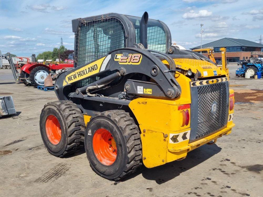 New Holland L 218  - 滑移装载机:图3 New Holland L 218  - 滑移装载机:图3