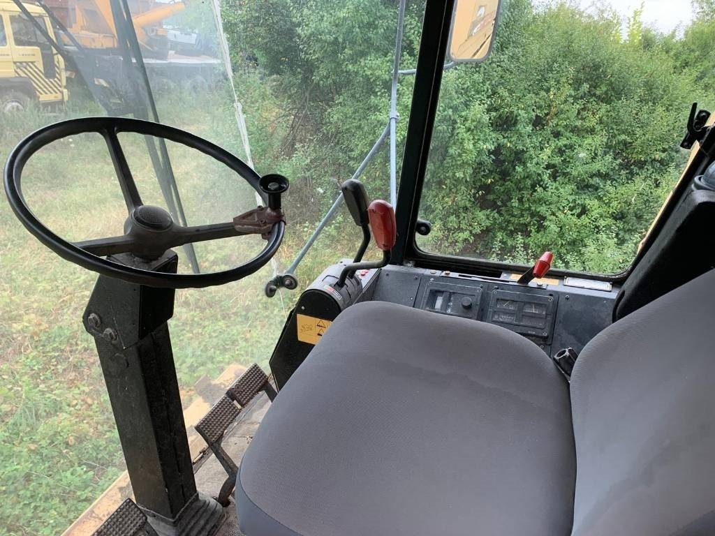 联合收割机 New Holland TX 32：图8