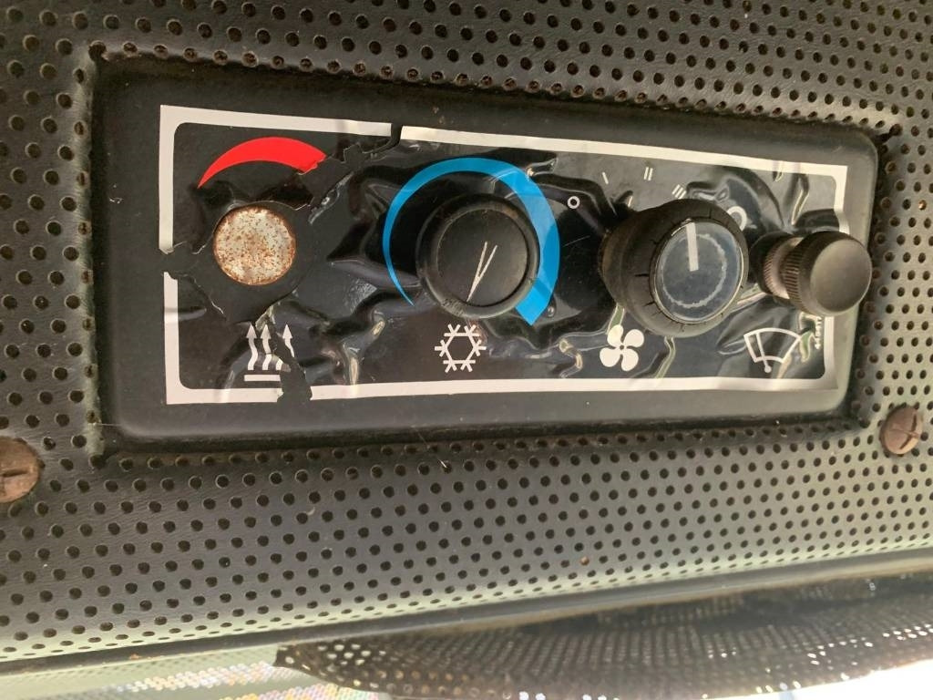 联合收割机 New Holland TX 32：图11