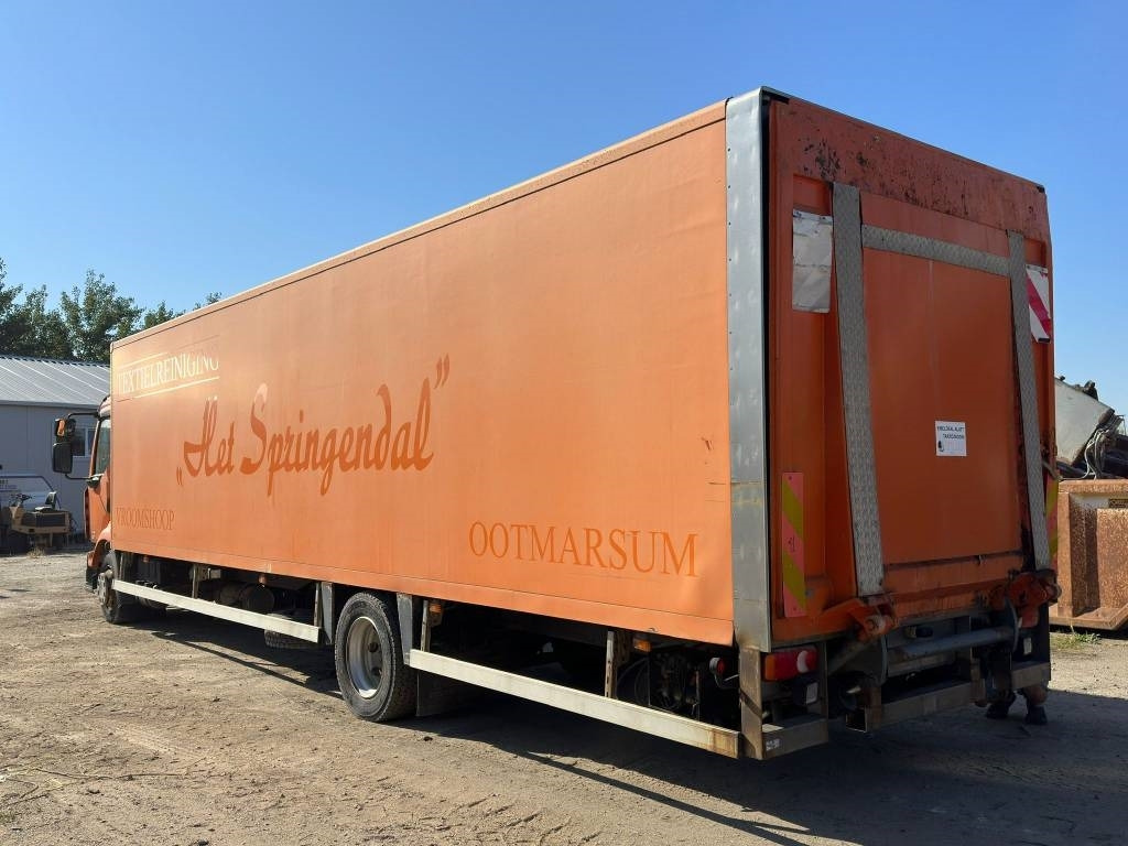 Renault Midlum 220 DCI - 厢式卡车:图2 Renault Midlum 220 DCI - 厢式卡车:图2