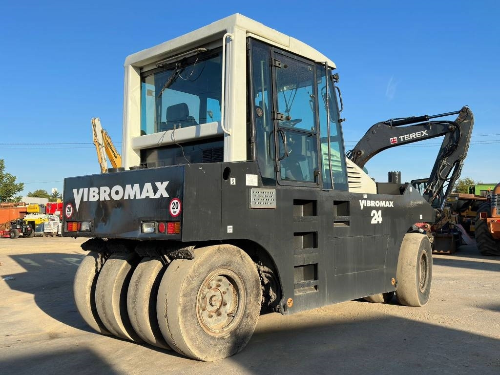 Vibromax W2400 - 气动碾压机:图3 Vibromax W2400 - 气动碾压机:图3
