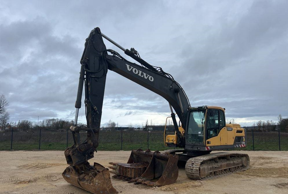 Volvo EC 220 DL - 履带式挖掘机:图1 Volvo EC 220 DL - 履带式挖掘机:图1