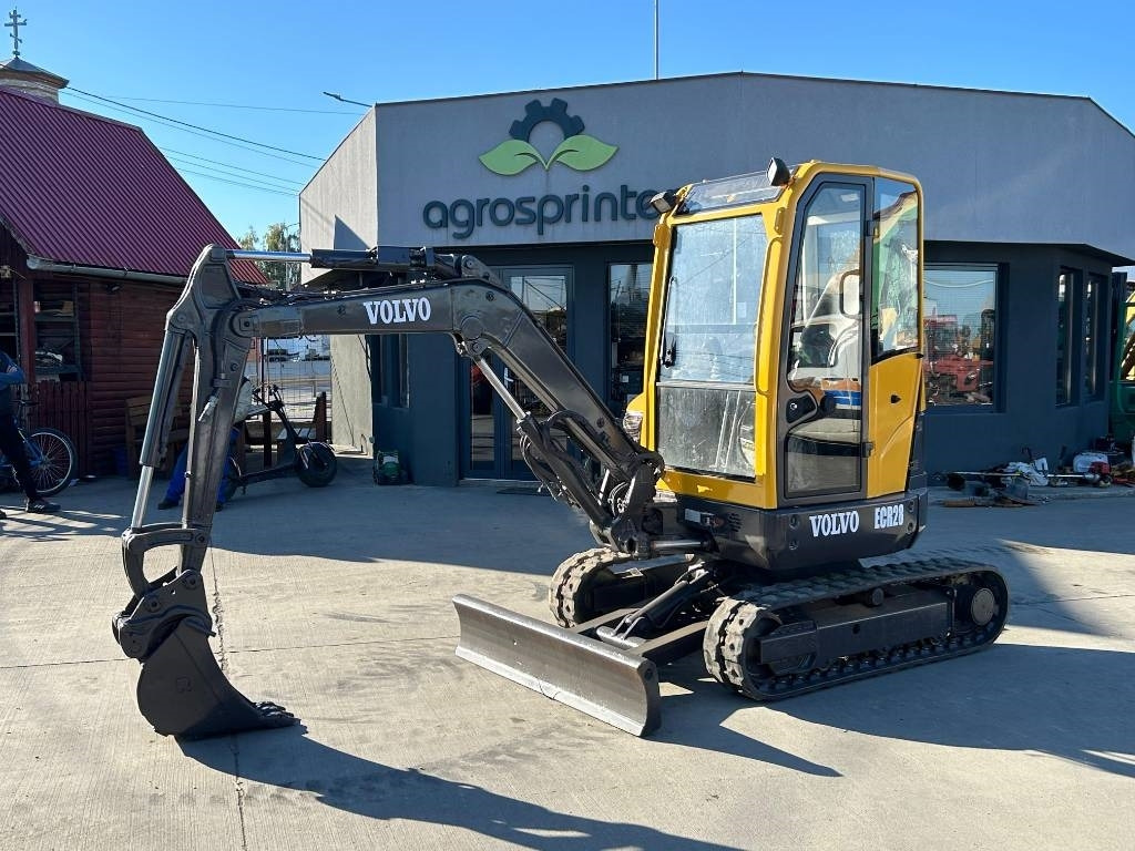 Volvo ECR 28 - 小型挖掘机:图1 Volvo ECR 28 - 小型挖掘机:图1