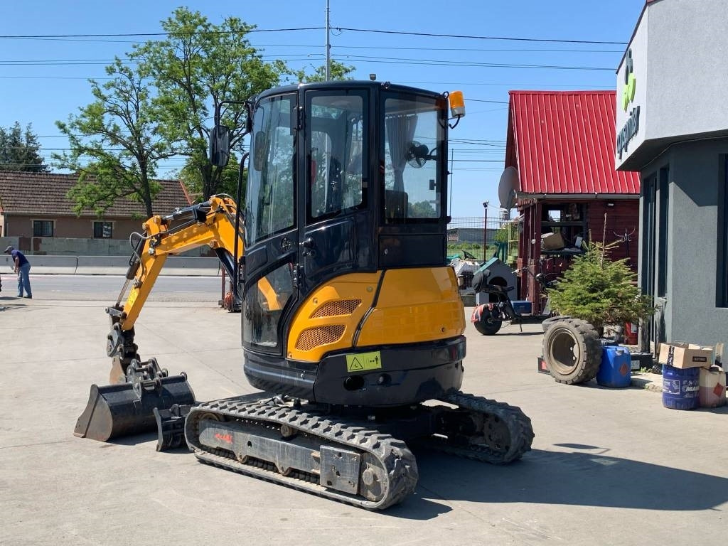 XCMG EX261 - 小型挖掘机:图3 XCMG EX261 - 小型挖掘机:图3