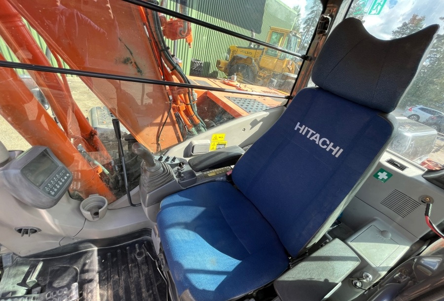 HITACHI Zaxis 130 - 履带式挖掘机:图5 HITACHI Zaxis 130 - 履带式挖掘机:图5
