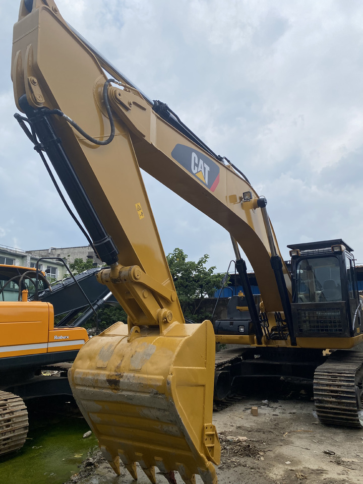 Caterpillar 330D - 履带式挖掘机:图1 Caterpillar 330D - 履带式挖掘机:图1