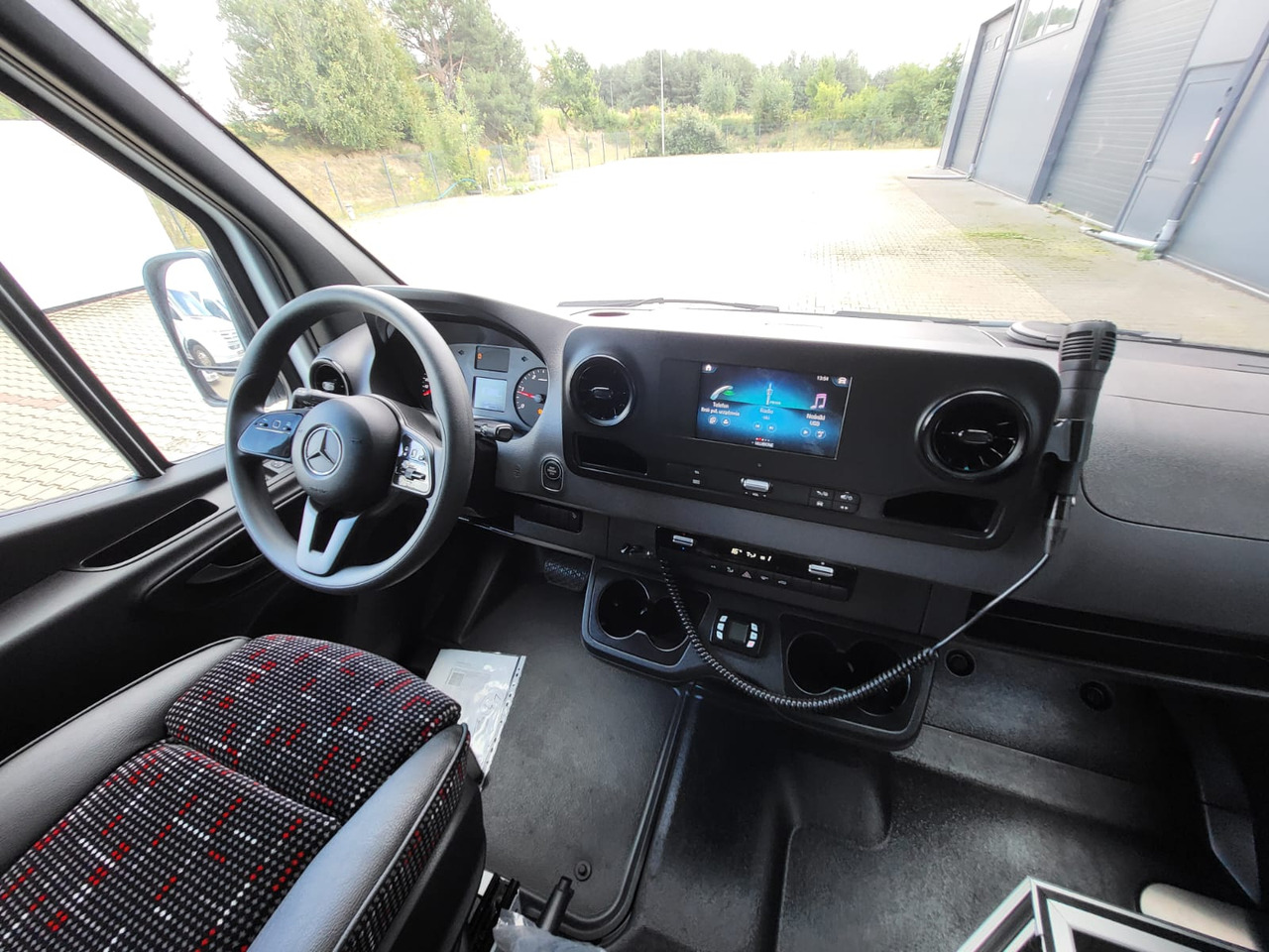 新的 郊区巴士 MERCEDES-BENZ Sprinter 517 CDI 24 places+ 3 standing NEW：图9
