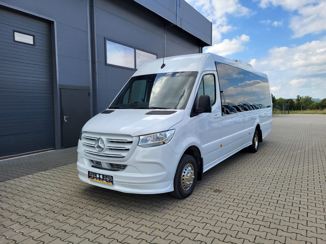 MERCEDES-BENZ Sprinter 517 CDI 24 places+ 3 standing NEW - 郊区巴士:图1 MERCEDES-BENZ Sprinter 517 CDI 24 places+ 3 standing NEW - 郊区巴士:图1