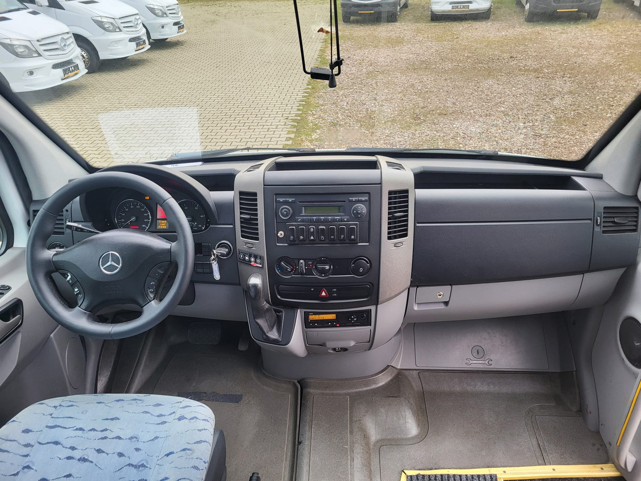 Mercedes-Benz Sprinter 518 CDI - 24 places + standing - 小型巴士, 小型客车:图5 Mercedes-Benz Sprinter 518 CDI - 24 places + standing - 小型巴士, 小型客车:图5