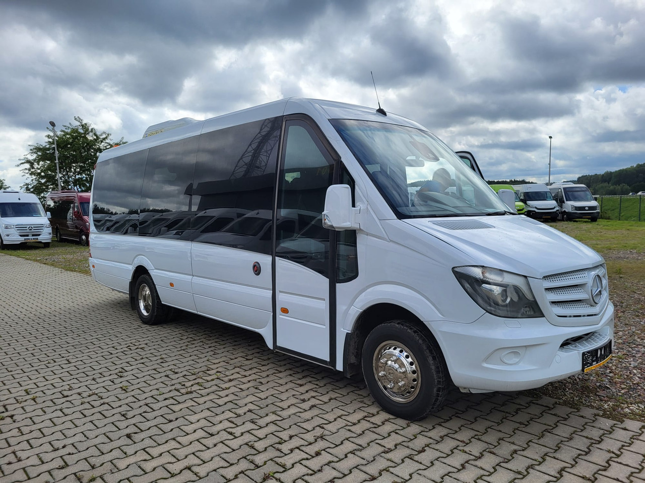 Mercedes-Benz Sprinter 519 CDI 24 seats - 长途客车:图1 Mercedes-Benz Sprinter 519 CDI 24 seats - 长途客车:图1
