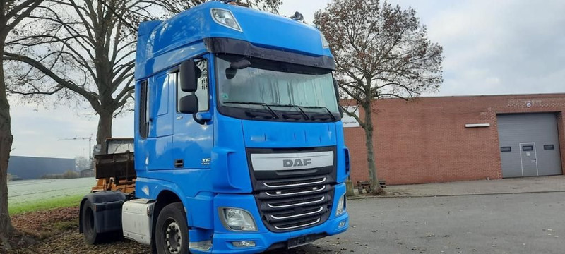 DAF 106-460 Super Spacs G.Haus/Hoch German - 牵引车:图1 DAF 106-460 Super Spacs G.Haus/Hoch German - 牵引车:图1