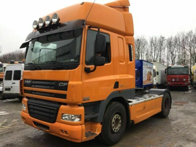 DAF CF85-410 G.Haus 2xBett ZF/Schalter 2-Kreishydr - 牵引车:图4 DAF CF85-410 G.Haus 2xBett ZF/Schalter 2-Kreishydr - 牵引车:图4