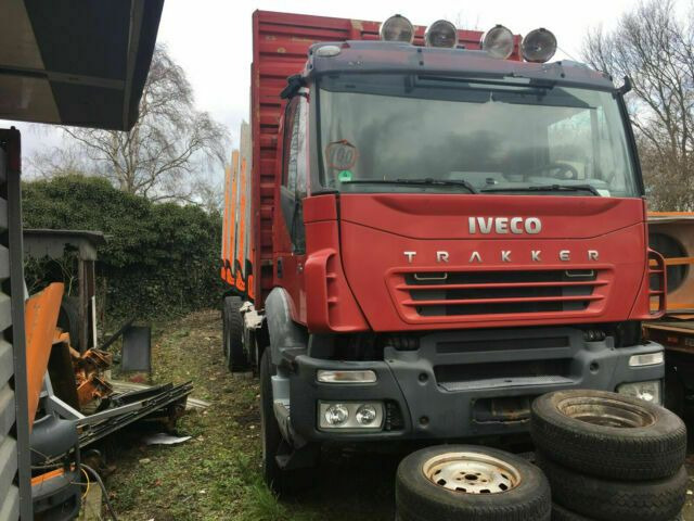 Iveco AD260T450PS 6x4 Blatt Blatt (E:5) - 木材运输车, 起重车:图4 Iveco AD260T450PS 6x4 Blatt Blatt (E:5) - 木材运输车, 起重车:图4