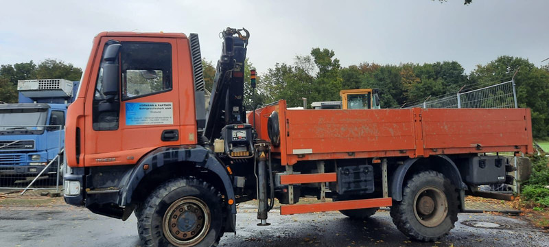 Iveco ML110-220 4x4 mit Kran+Funk - 栏板式/ 平板卡车, 起重车:图3 Iveco ML110-220 4x4 mit Kran+Funk - 栏板式/ 平板卡车, 起重车:图3