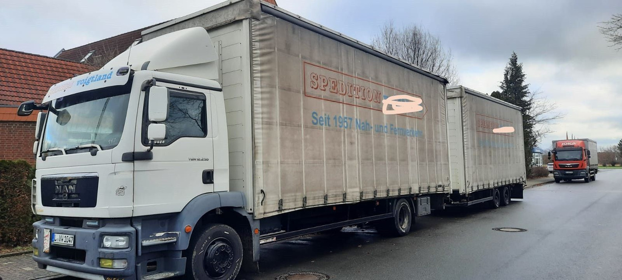 MAN 12.250 TGM Jumbo Mit Anhänger - 侧帘卡车, 侧帘拖车:图1 MAN 12.250 TGM Jumbo Mit Anhänger - 侧帘卡车, 侧帘拖车:图1