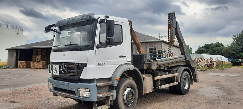 Mercedes-Benz 1833 Absetzkipper - 箕斗装载车:图1 Mercedes-Benz 1833 Absetzkipper - 箕斗装载车:图1