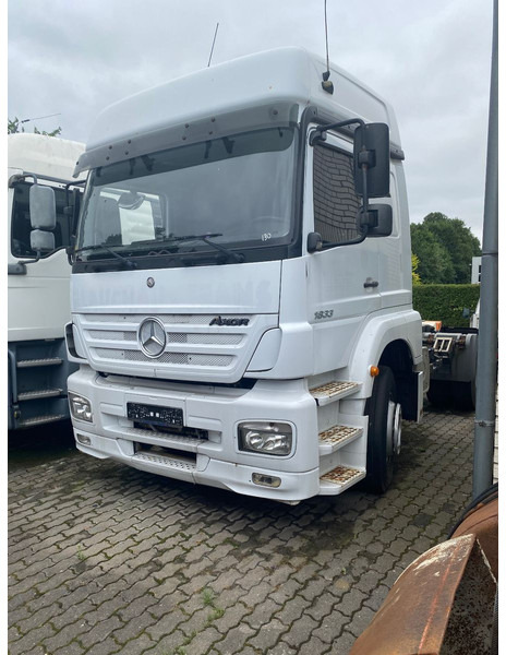 Mercedes-Benz 1833LS G.Haus/Hochdach - 牵引车:图1 Mercedes-Benz 1833LS G.Haus/Hochdach - 牵引车:图1