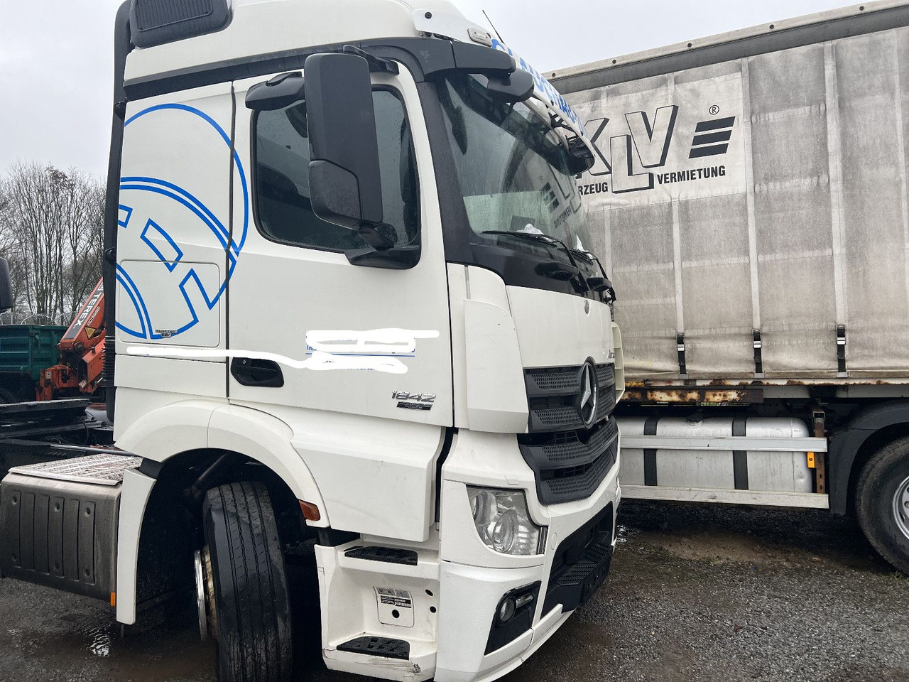 Mercedes-Benz 1842 LS Actros 1-Hand - 牵引车:图2 Mercedes-Benz 1842 LS Actros 1-Hand - 牵引车:图2