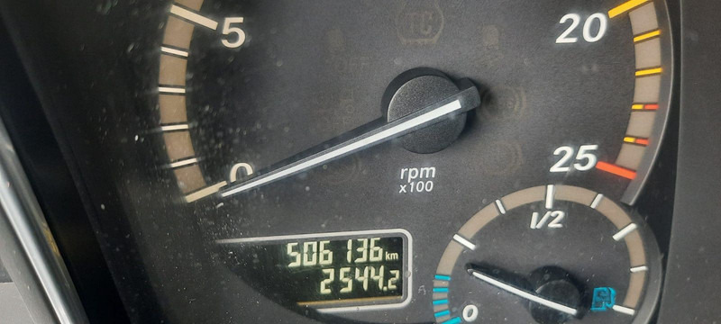Mercedes-Benz 2545 Actros Pritsche Kran Palfinger PK21001 - 栏板式/ 平板卡车, 起重车:图4 Mercedes-Benz 2545 Actros Pritsche Kran Palfinger PK21001 - 栏板式/ 平板卡车, 起重车:图4