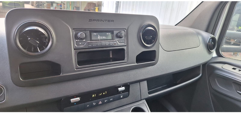 Mercedes-Benz 315 317 319 Sprinter III Koffer - 厢式货车:图5 Mercedes-Benz 315 317 319 Sprinter III Koffer - 厢式货车:图5