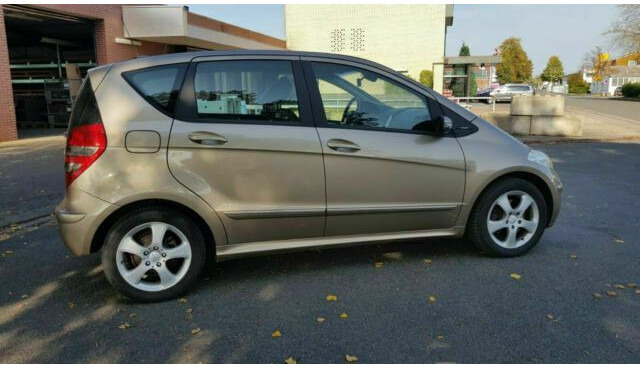 Mercedes-Benz A-Klasse 200 CDI - 汽车:图2 Mercedes-Benz A-Klasse 200 CDI - 汽车:图2