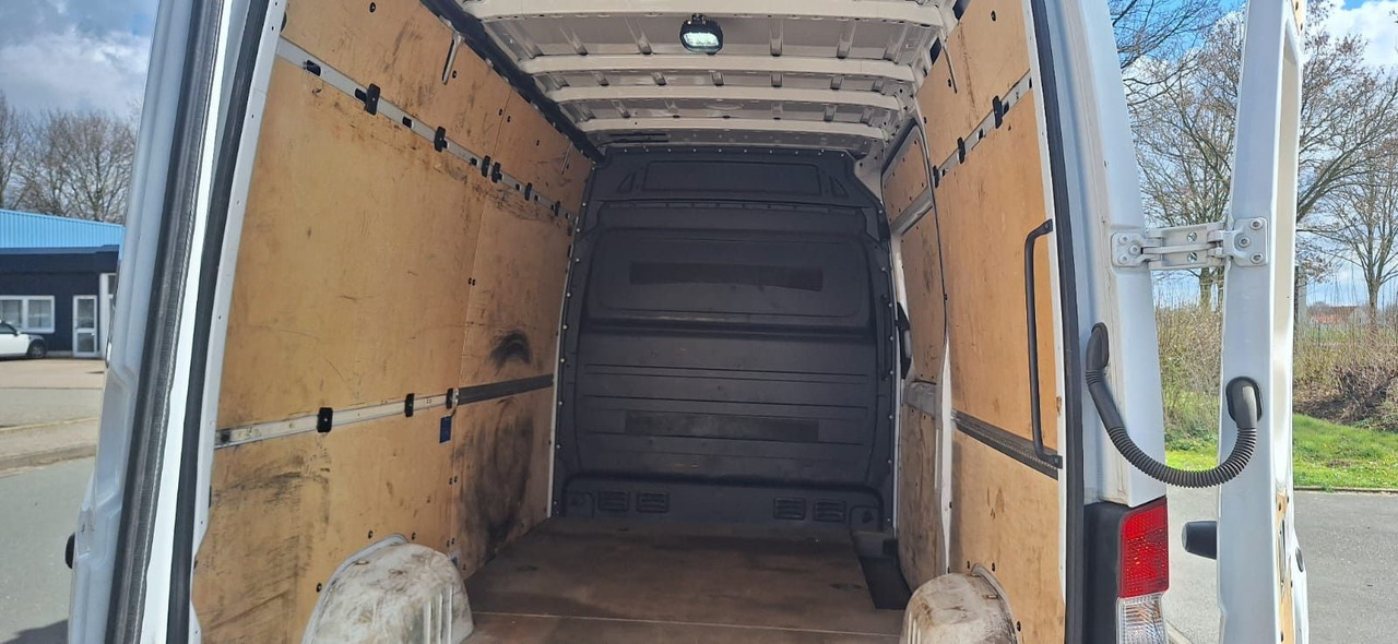 Mercedes-Benz Sprinter II Kasten 216CDI Lang/Hoch - 紧凑型面包车:图5 Mercedes-Benz Sprinter II Kasten 216CDI Lang/Hoch - 紧凑型面包车:图5