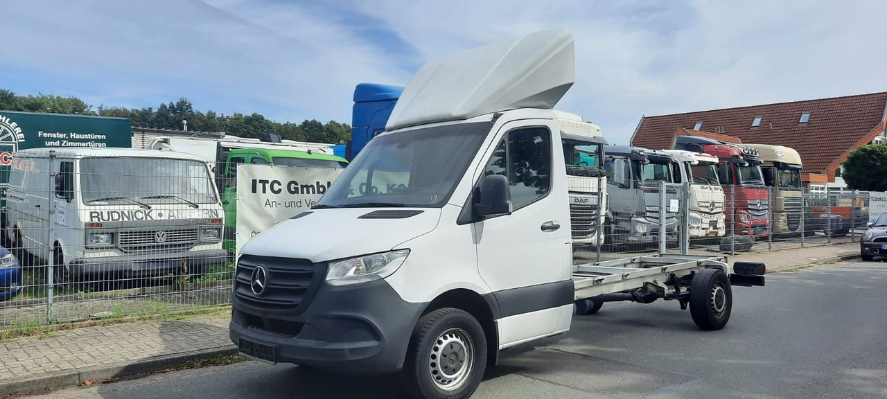 Mercedes-Benz Sprinter III Pritsche RWD/AWD 311/314/316 CDI RW - 平板货车:图1 Mercedes-Benz Sprinter III Pritsche RWD/AWD 311/314/316 CDI RW - 平板货车:图1