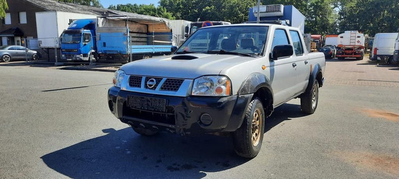 Nissan Pickup Doka - 皮卡车:图4 Nissan Pickup Doka - 皮卡车:图4