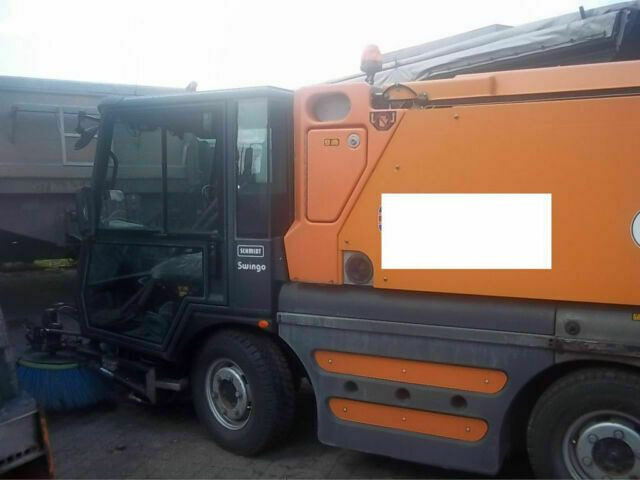 SCHMIDT Compact 200 German Maschine - 道路清扫机:图2 SCHMIDT Compact 200 German Maschine - 道路清扫机:图2