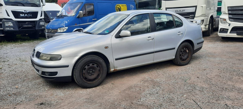 SEAT Toledo Signo 1,8 20V Autom - 汽车:图4 SEAT Toledo Signo 1,8 20V Autom - 汽车:图4