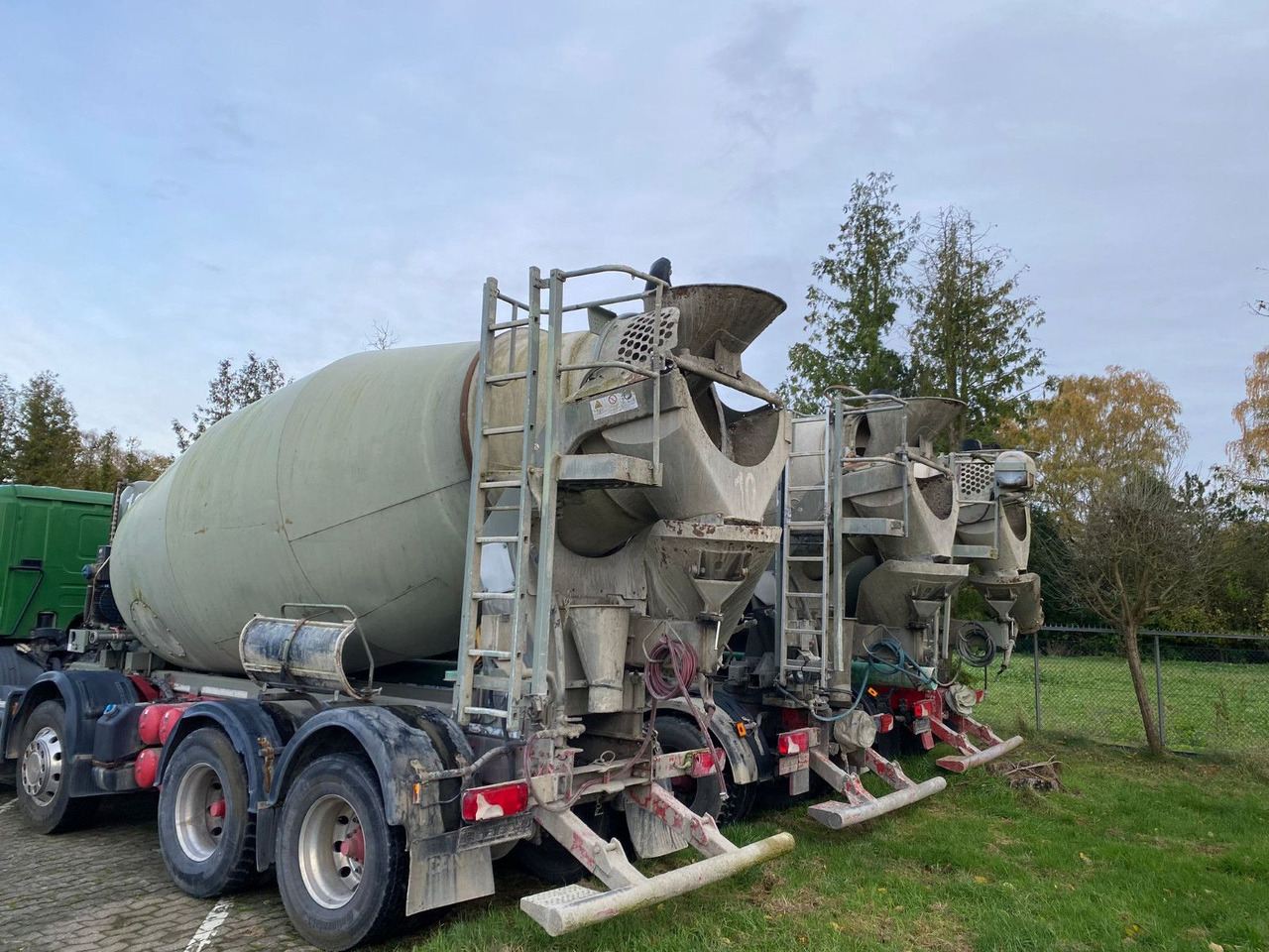 Scania 2x P360 Betonmischer 8x4 Blatt/Blatt E6 2 stück - 混凝土搅拌车:图5 Scania 2x P360 Betonmischer 8x4 Blatt/Blatt E6 2 stück - 混凝土搅拌车:图5
