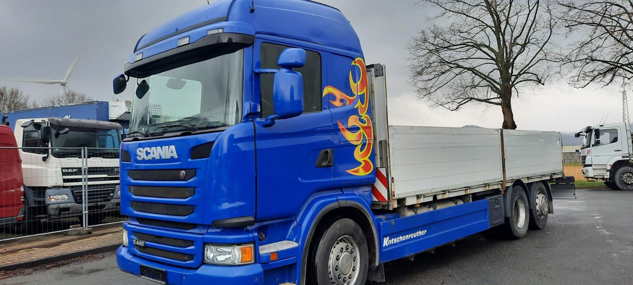 Scania G440 Pritsche 6x2 Kran am Heck vor. - 栏板式/ 平板卡车, 起重车:图1 Scania G440 Pritsche 6x2 Kran am Heck vor. - 栏板式/ 平板卡车, 起重车:图1