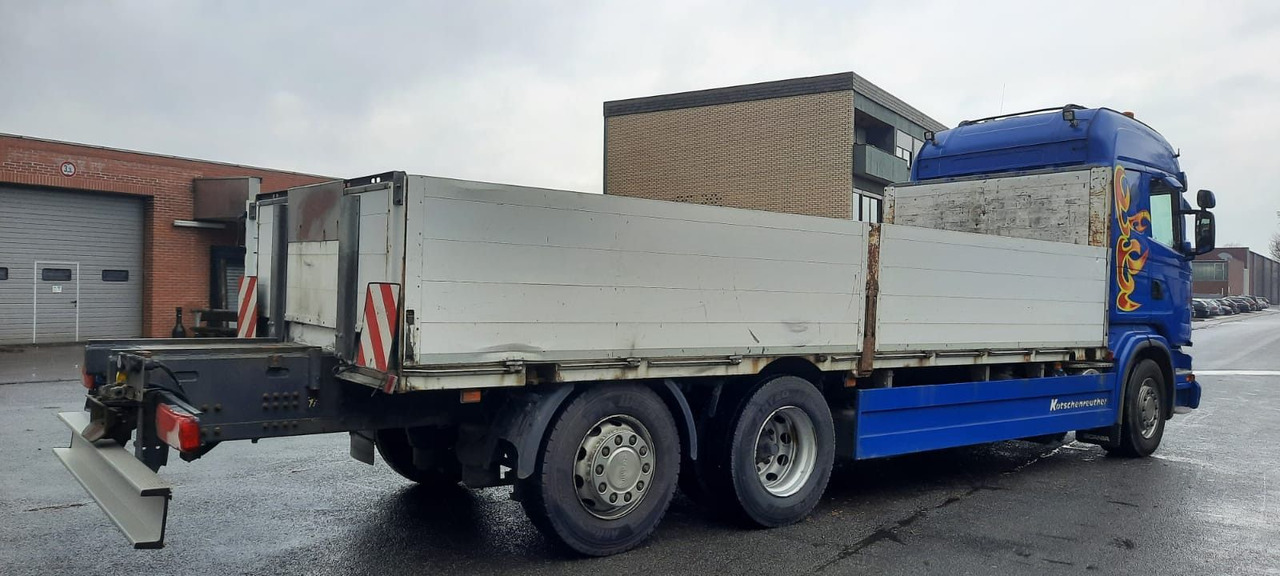 Scania G440 Pritsche 6x2 Kran am Heck vor. - 栏板式/ 平板卡车, 起重车:图4 Scania G440 Pritsche 6x2 Kran am Heck vor. - 栏板式/ 平板卡车, 起重车:图4